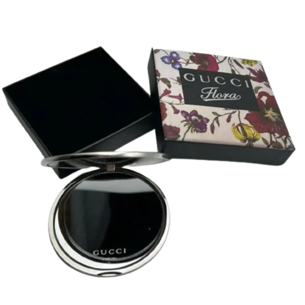 NIB Gucci Mirror with Box Silver Flowers Embossed Gucci Flora - Picture 3 of 10